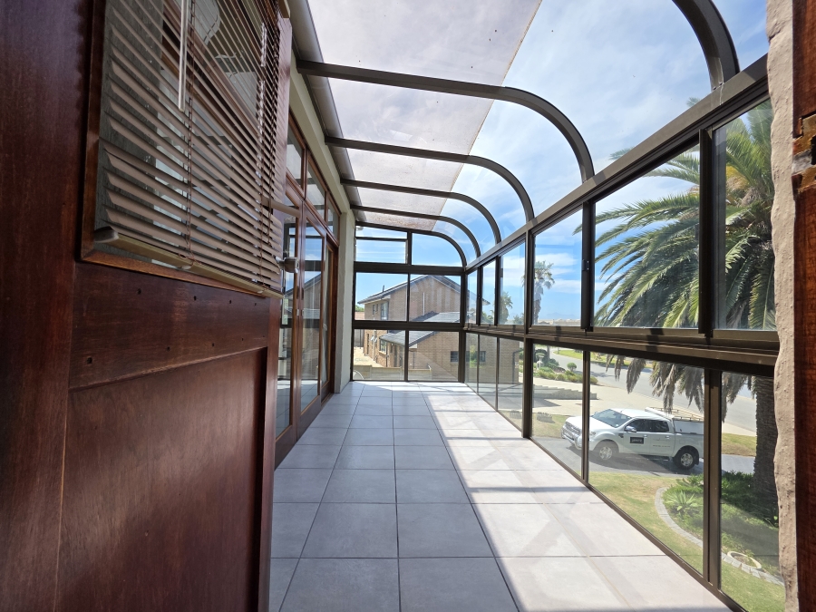 5 Bedroom Property for Sale in Bayview Western Cape